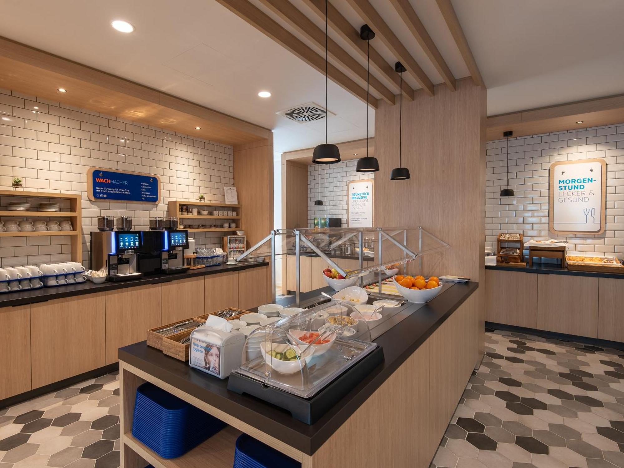 Holiday Inn Express Heilbronn By Ihg Exterior photo