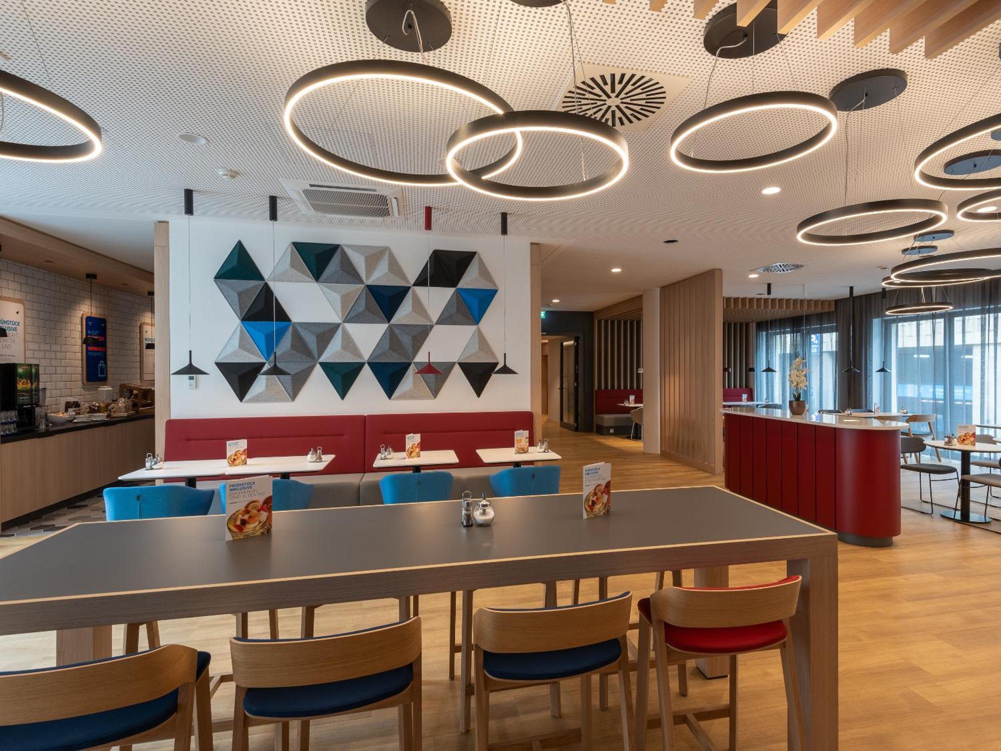Holiday Inn Express Heilbronn By Ihg Exterior photo
