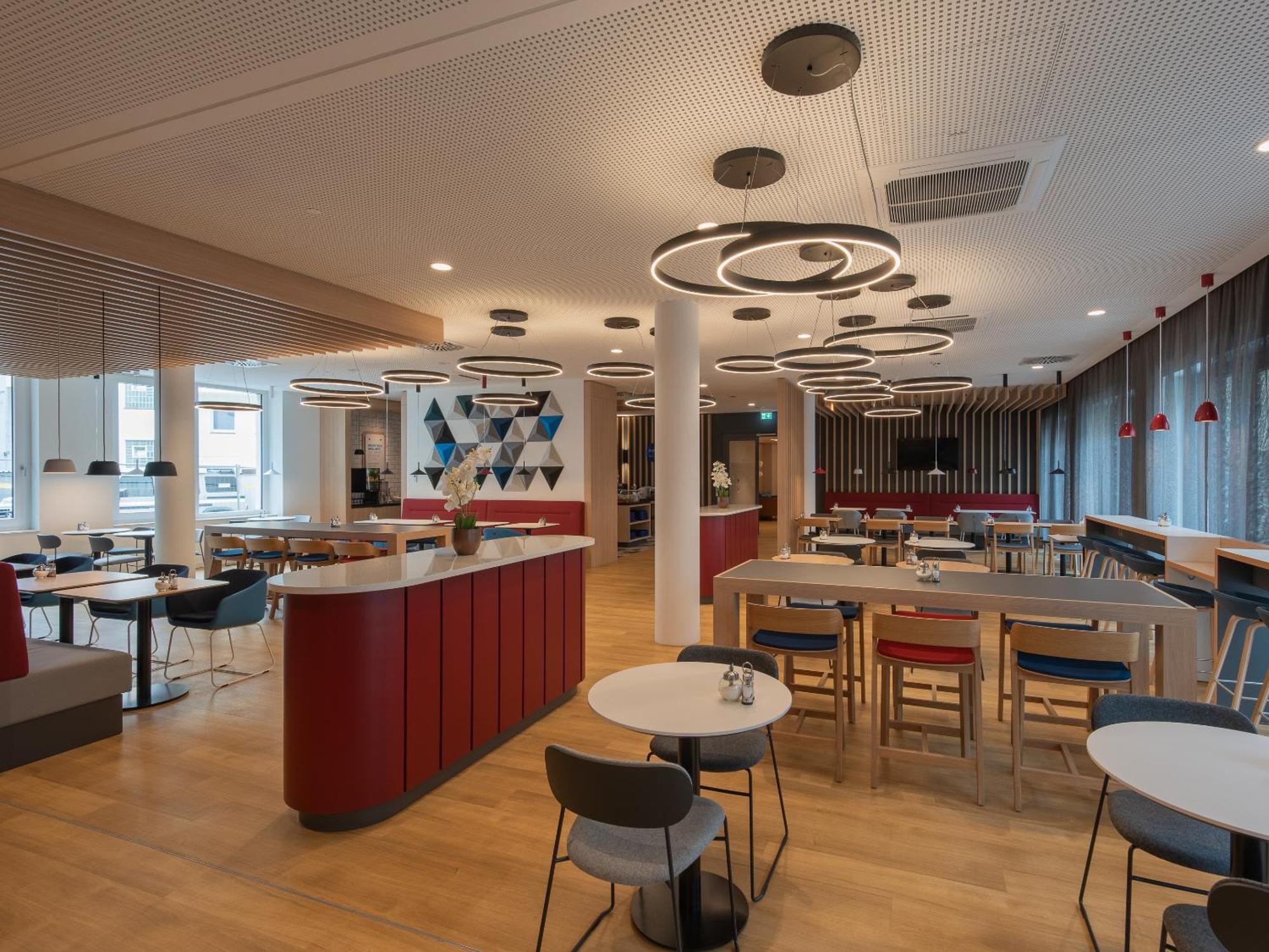 Holiday Inn Express Heilbronn By Ihg Exterior photo